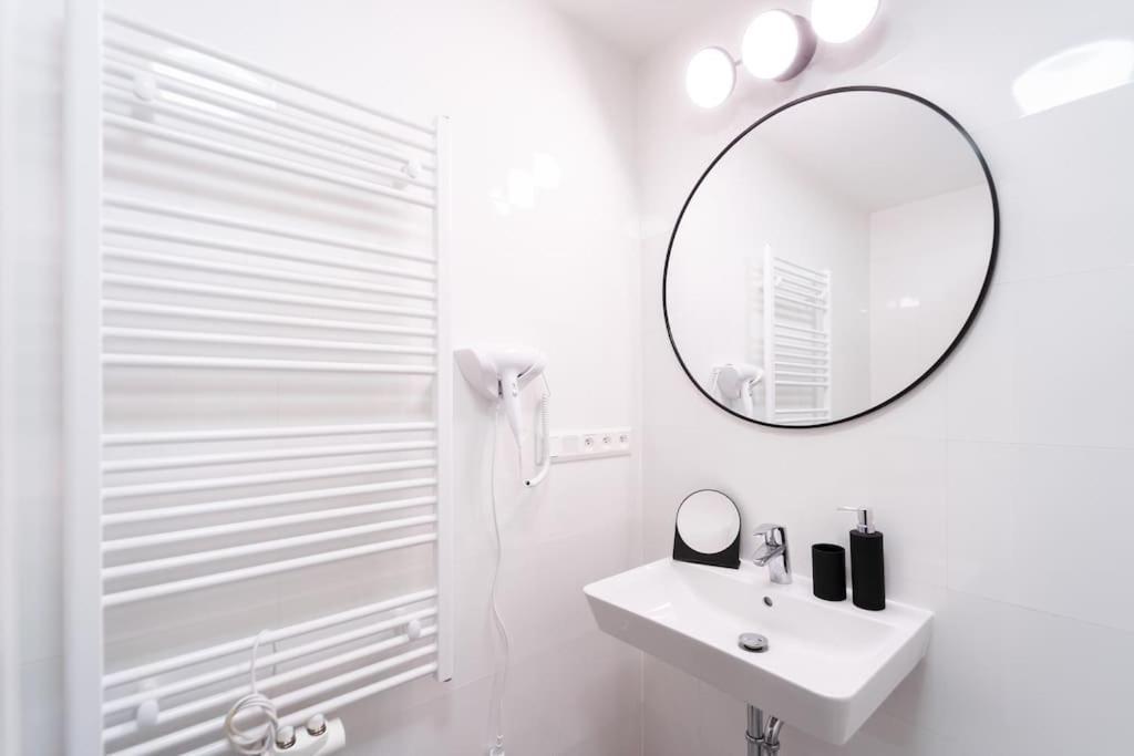 Gold Garden Terrace Apartment เบอร์โน ภายนอก รูปภาพ