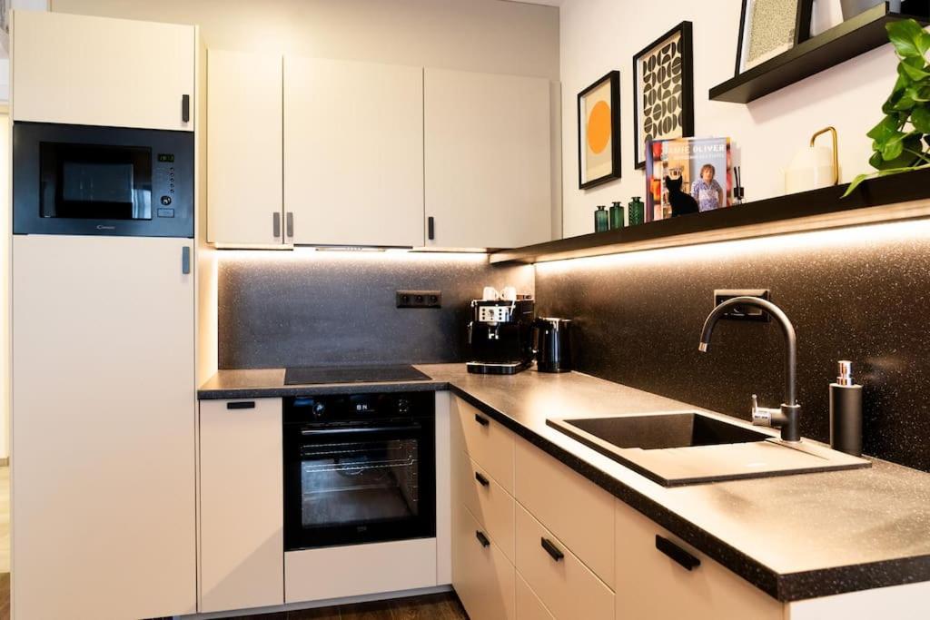 Gold Garden Terrace Apartment เบอร์โน ภายนอก รูปภาพ