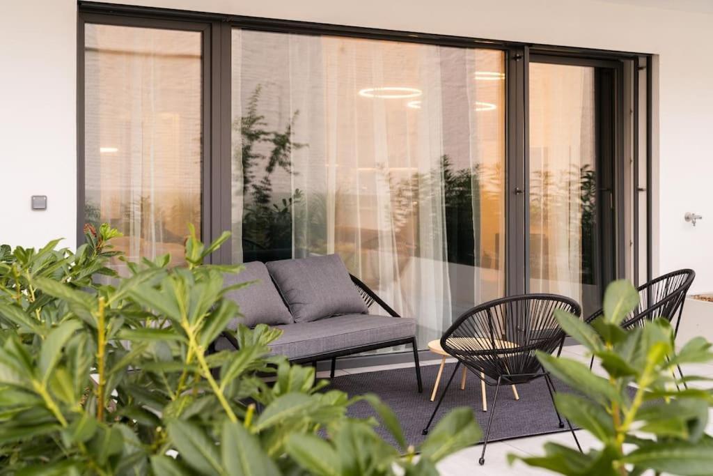 Gold Garden Terrace Apartment เบอร์โน ภายนอก รูปภาพ