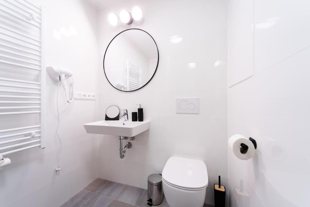 Gold Garden Terrace Apartment เบอร์โน ภายนอก รูปภาพ
