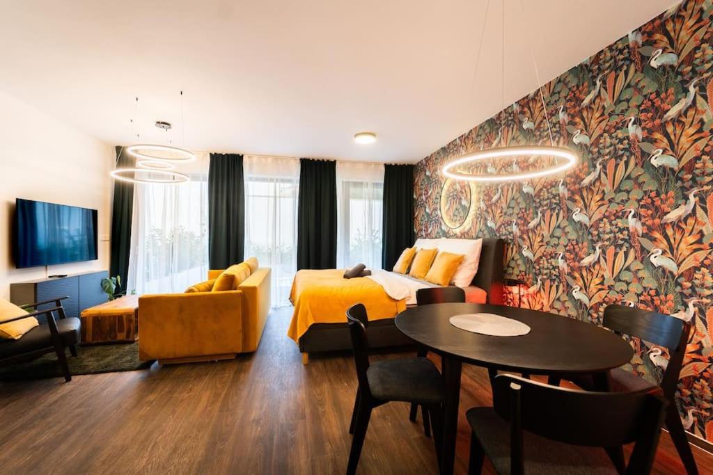 Gold Garden Terrace Apartment เบอร์โน ภายนอก รูปภาพ