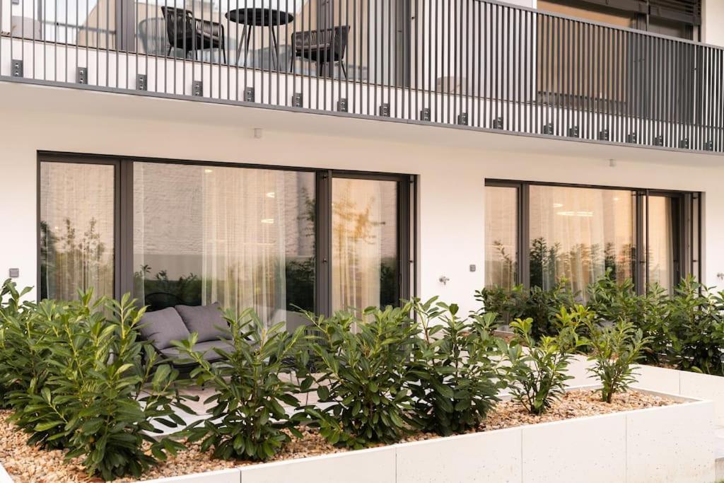Gold Garden Terrace Apartment เบอร์โน ภายนอก รูปภาพ