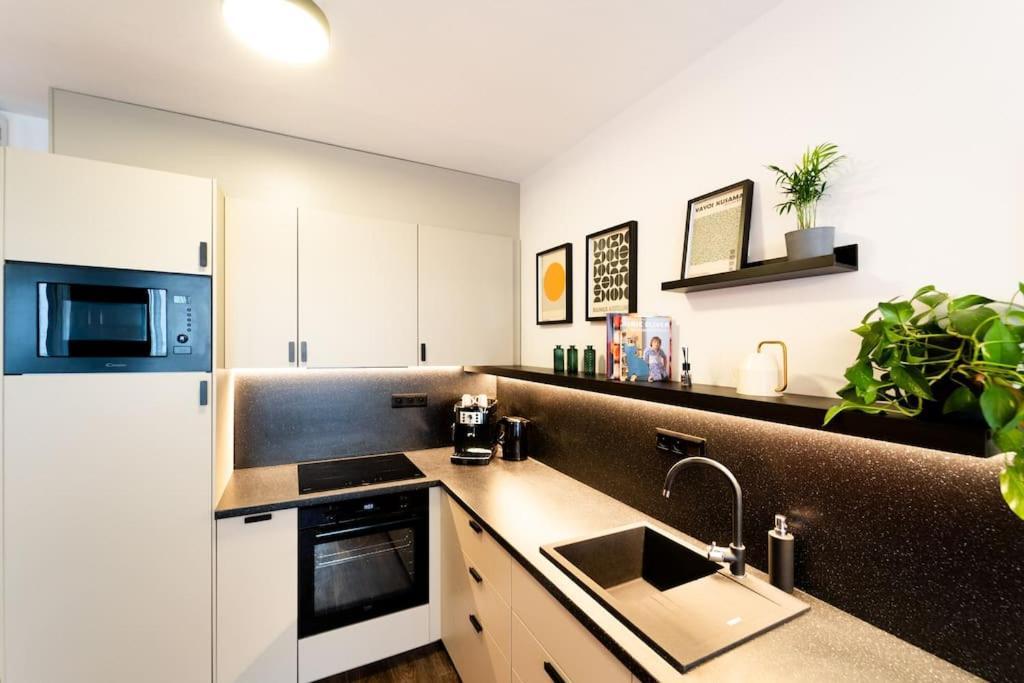 Gold Garden Terrace Apartment เบอร์โน ภายนอก รูปภาพ